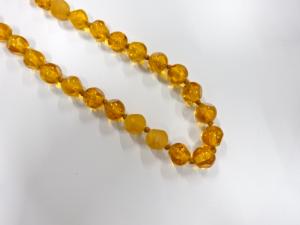 琥珀　ネックレス